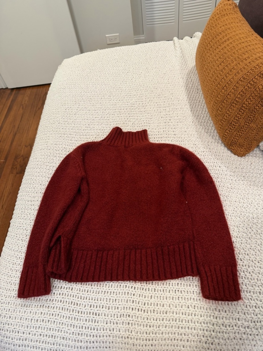 Women's Cozy Rib-Trim Mock Neck Sweater - Burgundy